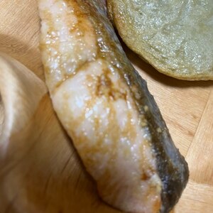 フライパンで！バター醤油味☆鮭のムニエル